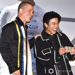 【数量限定セット】中尾明慶さん掲載にページセット 中尾明慶：「おっ！」でつながる地元密着のスポーツ応援メディア